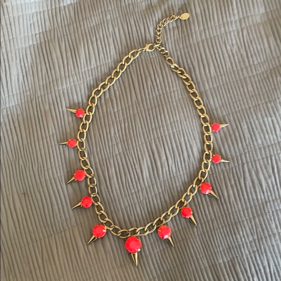 Gold & hot pink stone studded necklace - Picture 5 of 7